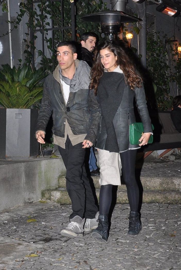 Can Bonomo'nun eski aşkı Öykü Karayel'i aratmamış! O güzeli herkes yakından tanıyor...