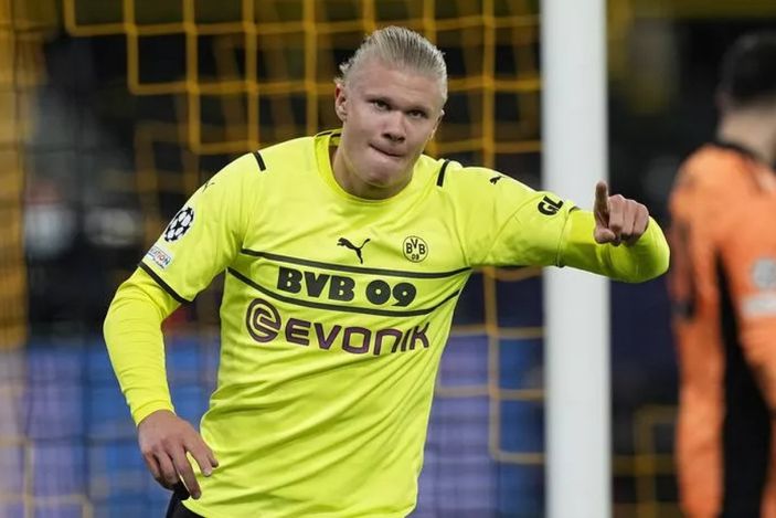 FIFA, yılın 11'i adaylarını açıkladı