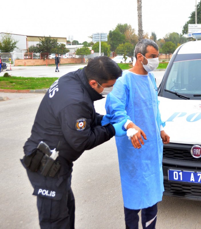 Adana’da hasta önlüğü hastaneden kaçtı, polise yakalandı