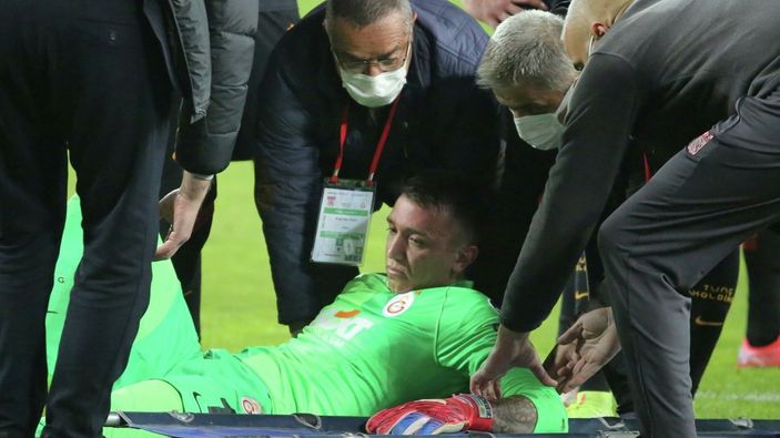 Galatasaray'da Muslera'nın yerine İsmail Çipe