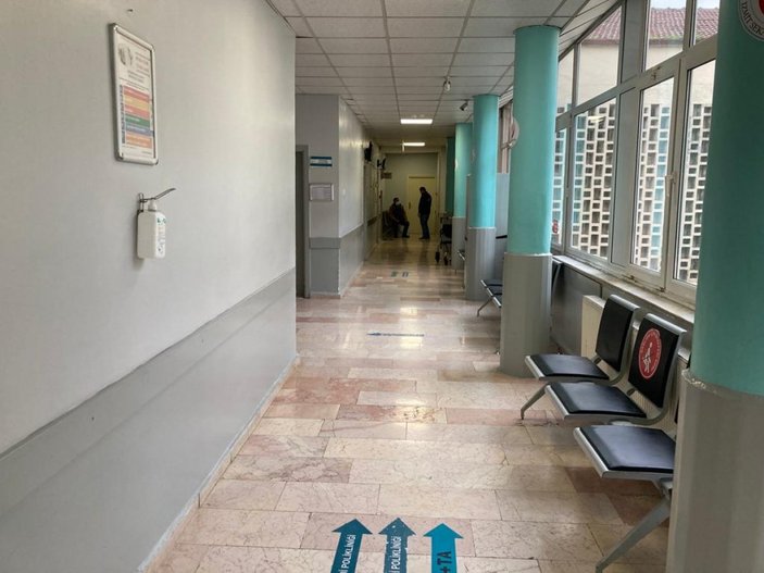 Doktorlar greve gitti, hastane koridorları boş kaldı
