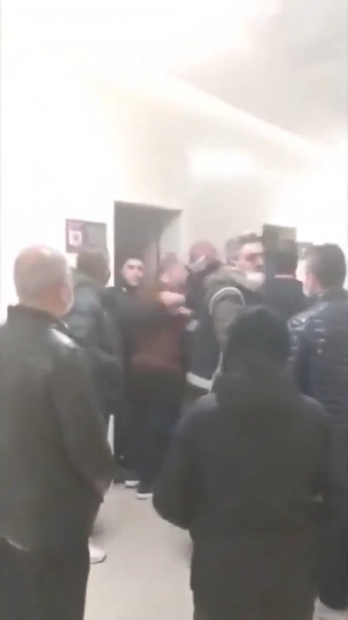 Fatih Terim, Sivasspor maçında yan locadakilerle tartıştı