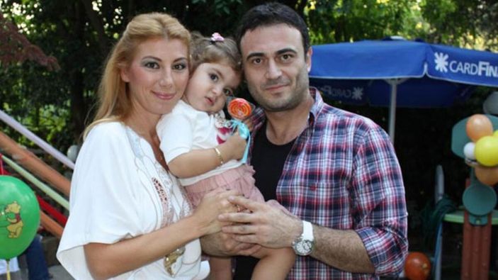 Hık demiş burnundan düşmüş! Annemizi Saklarken'in yıldızı Kutsi'nin dünyalar tatlısı kızı Ceylin