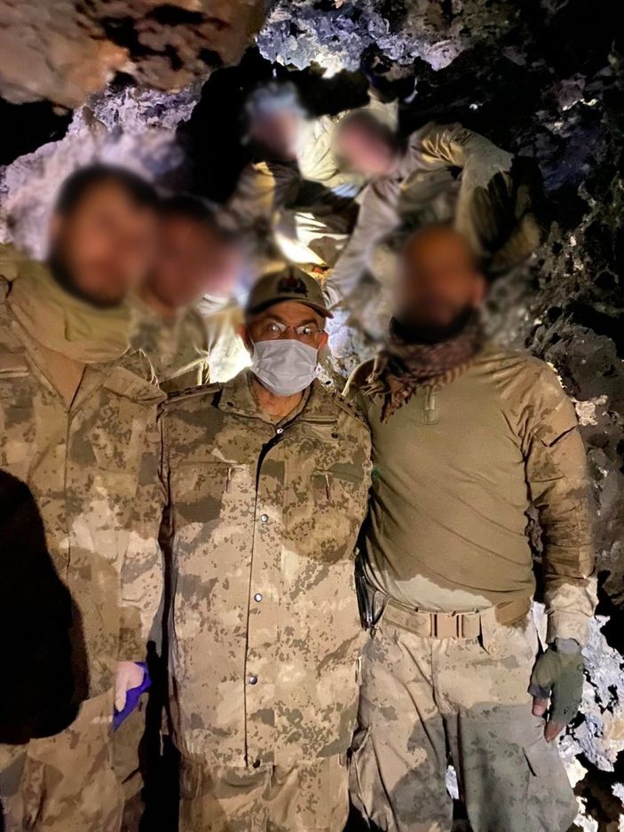 Mardin'de 6 PKK'lının öldürüldüğü mağara kullanılamaz hale getirildi