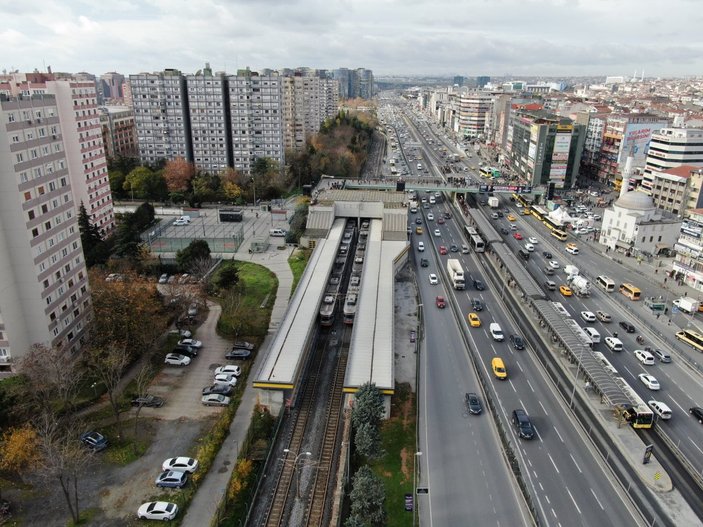 İstanbul'da 14 aydır devam eden metro çalışması, vatandaşları mağdur etti