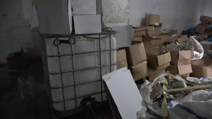 Başakşehir'de 1 ton sahte içki ele geçirildi