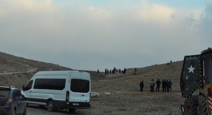 i Şanlıurfa'da köpeklerin kazdığı çukurdan ceset çıktı