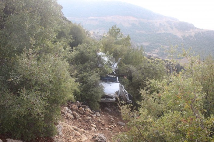 Adıyaman'da ormana uçan araç defalarca takla attı: 1 ölü