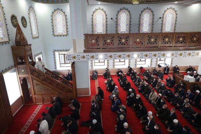 Ali Erbaş: Camilerimiz, üniversitelerimizin süsüdür