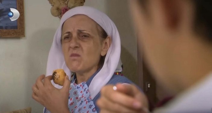 Yaprak Dökümü'nün kötü kaynana Cevriye'si Güler Ökten'in son hali 'kötüye bir şey olmaz' dedirtti