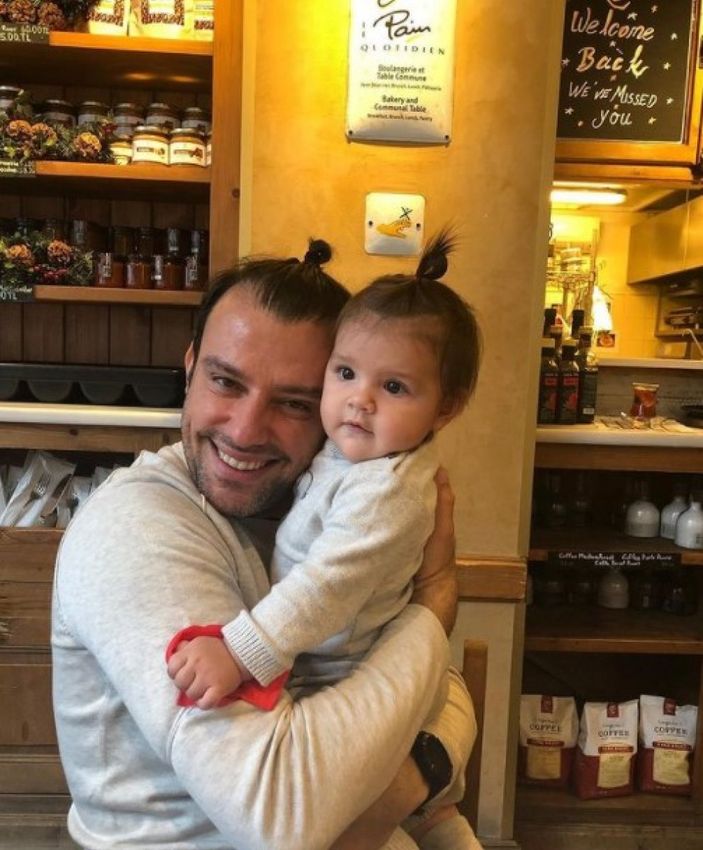 Babasının kopyası! Yılın oyuncusu Salih Bademci'nin minik kızı 'İklim'e bakın...