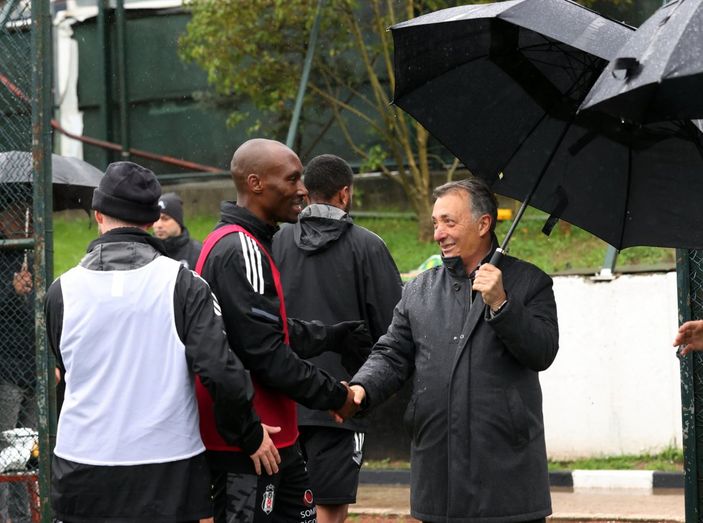 Beşiktaş'ta Ahmet Nur Çebi'den yakın takip