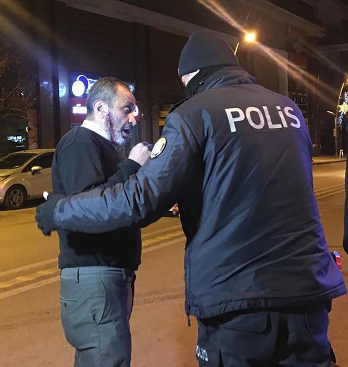 Erzurum’da kendisini yaraladı, birini bıçakladım deyince polis yaralı aradı