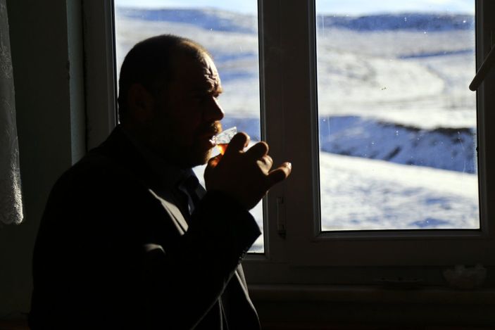 i Gümüşhane'de çay içmeye doyamayan adam görenleri şaşırtıyor