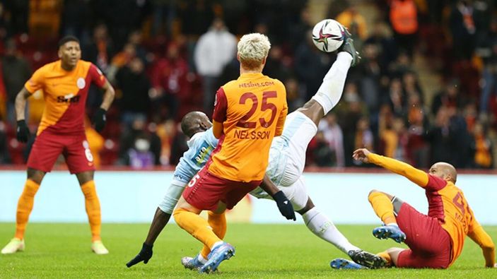 Stefano Okaka: Röveşata benim işim