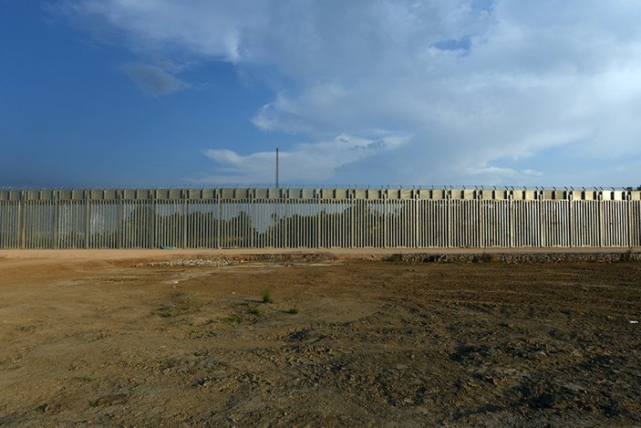 Yunanistan'dan Türkiye sınırına 26 kilometrelik ek duvar