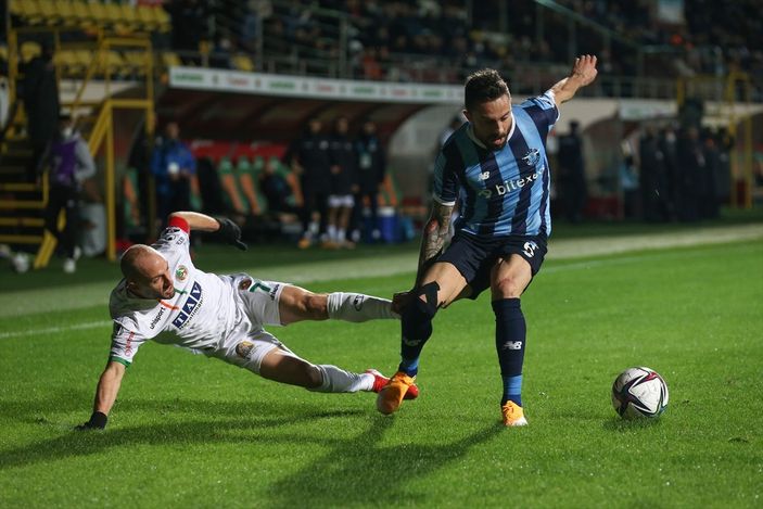 a Akdeniz derbisinin galibi Adana Demirspor