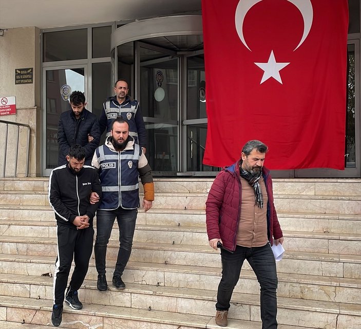 Kayseri'deki araba hırsızları suçüstü yakalandı