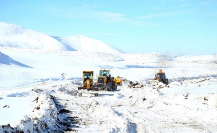 Azerbaycan ve Türk mayın arama ekipleri Karabağ’ı temizliyor