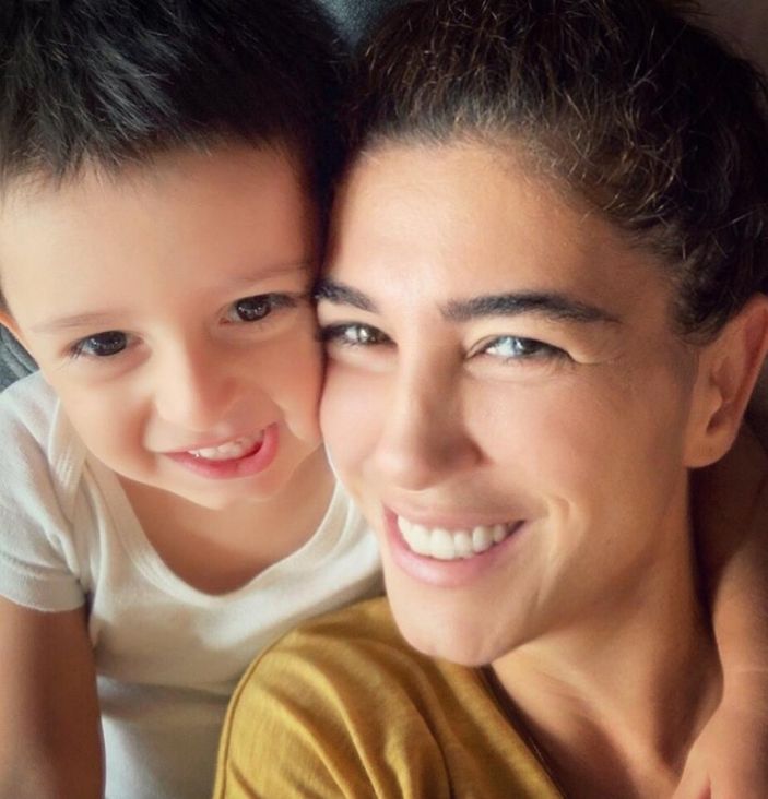 Cesur pozlarıyla nefes keserken anne olmuştu! Nadide Sultan'ın oğlunu gören inanamadı