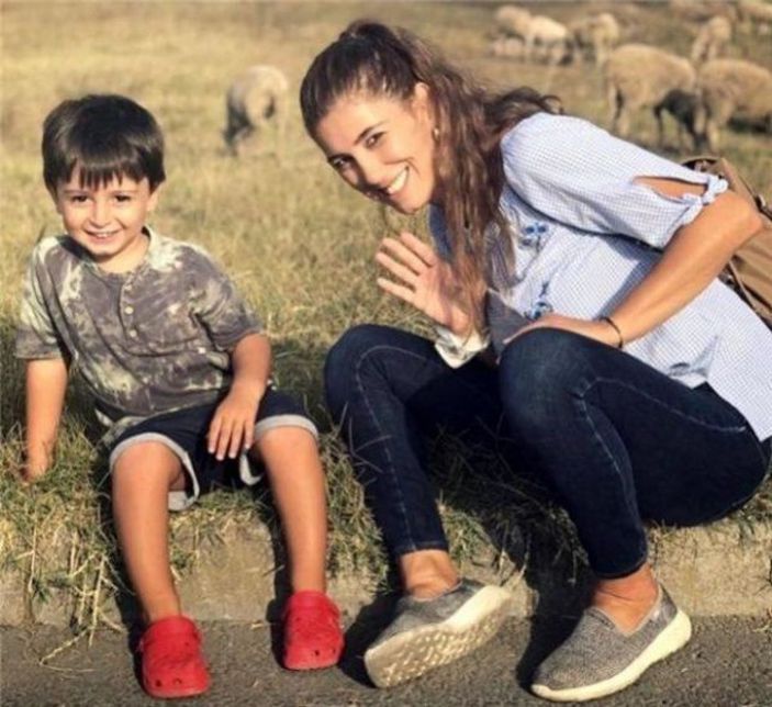 Cesur pozlarıyla nefes keserken anne olmuştu! Nadide Sultan'ın oğlunu gören inanamadı