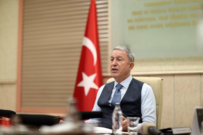 Hulusi Akar: Teröristlerin tüm inleri tahrip edilecek