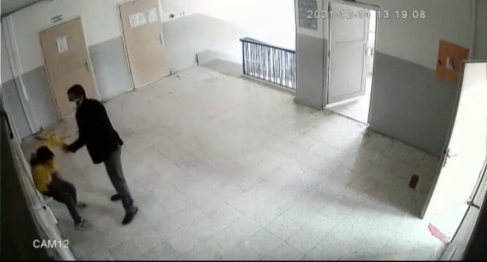 Şahan Gökbakar'dan öğrenciyi darbeden öğretmene 'zavallı' tepkisi