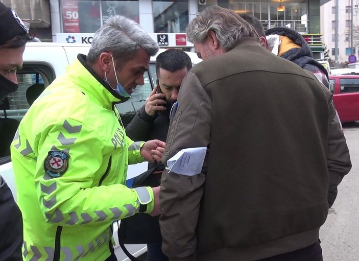Erzurum’da, havai fişekleri bomba zannedip polise götürdüler