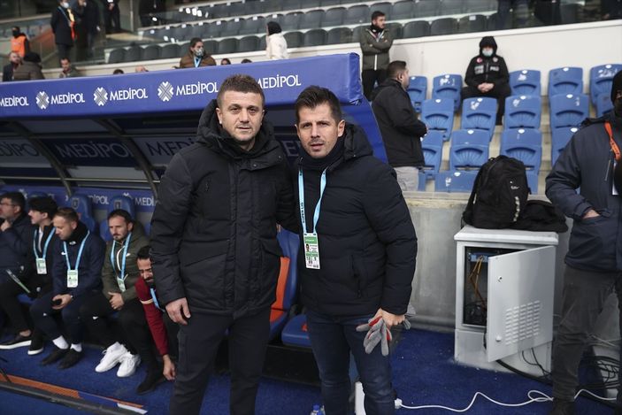 a Emre Belözoğlu, Coşkun Özarı'yı geçti