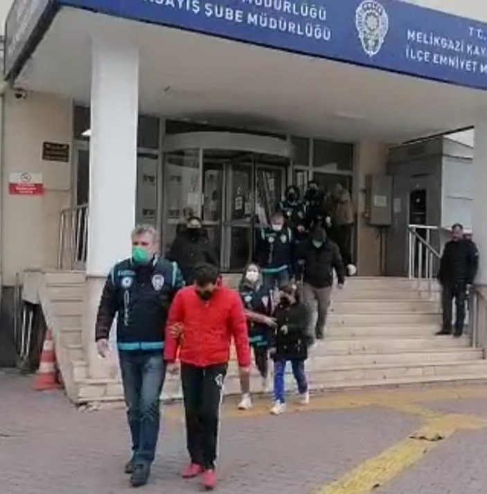 Kayseri'de fuhuş operasyonu:10 gözaltı