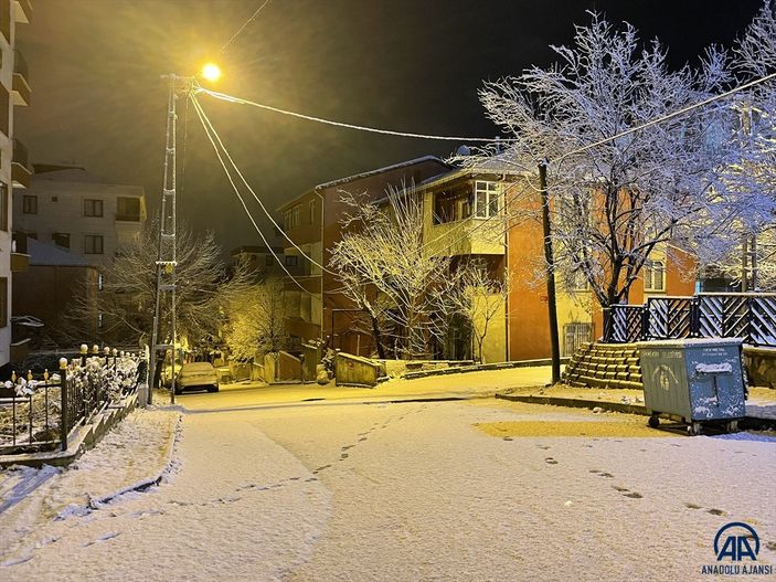 İstanbul'da kar yağışı başladı