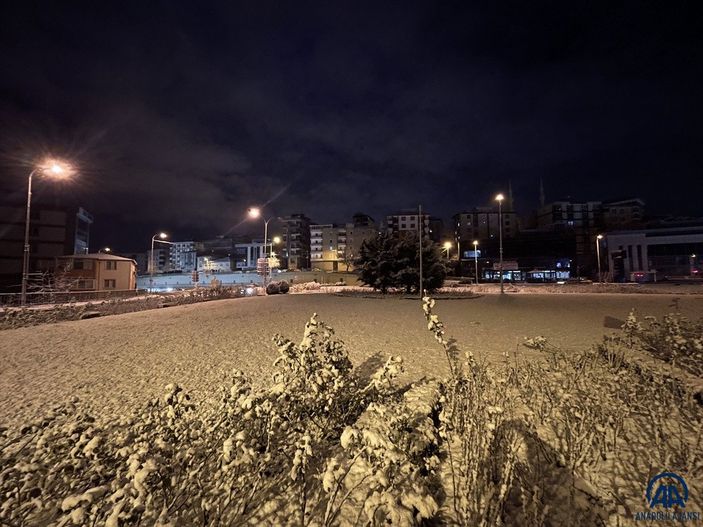 İstanbul'da kar yağışı başladı