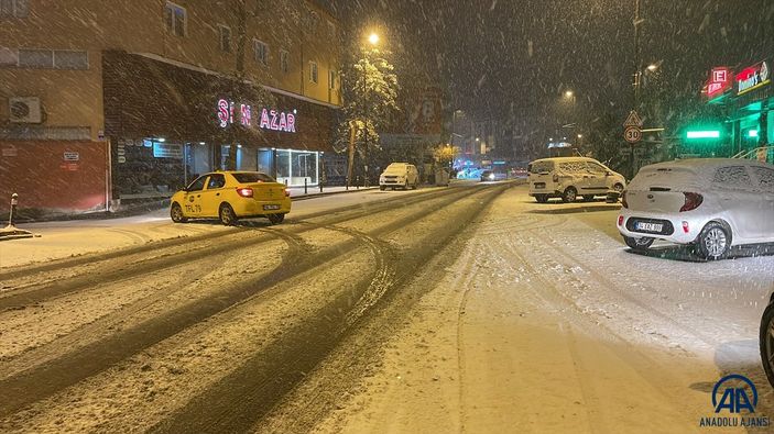İstanbul'da kar yağışı başladı