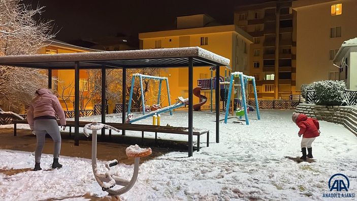 İstanbul'da kar yağışı başladı