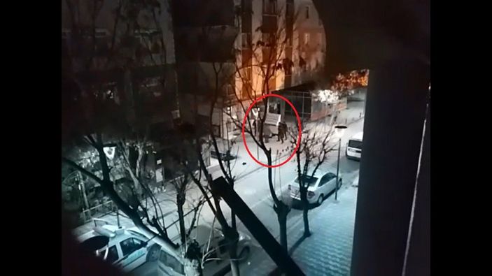 d Ankara’da, kavga ettiği arkadaşını polis gözaltına alırken vurdu
