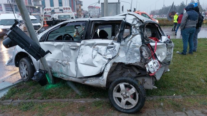 i Samsun'da tır otomobile çarptı: 1 ölü