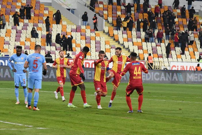 a Sumudica Adem Büyük'ün golünde secdeye kapandı