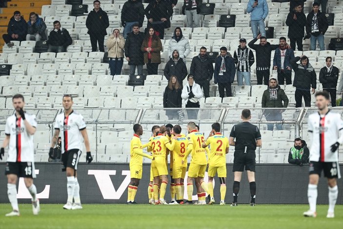 Beşiktaş, Göztepe'yi 2 golle geçtİ