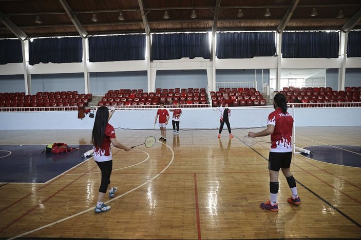 Ankara'da engelli kızı için spor kulübü kurdu