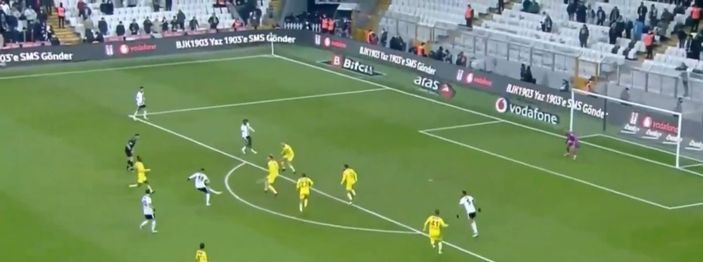 Beşiktaş'ta Ghezzal mükemmel bir gol attı