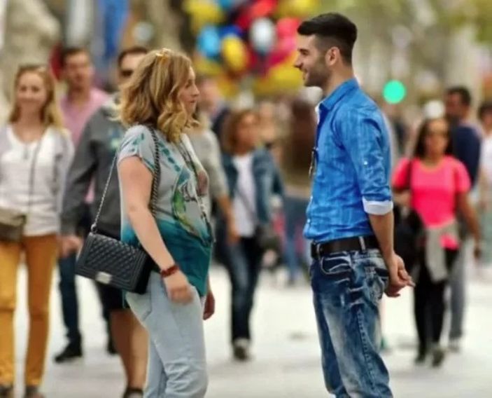 Bebek yüzüne kanmayın! Mahkum'un Sasha'sı Hayal Köseoğlu'nun estetiksiz hali şoke etti