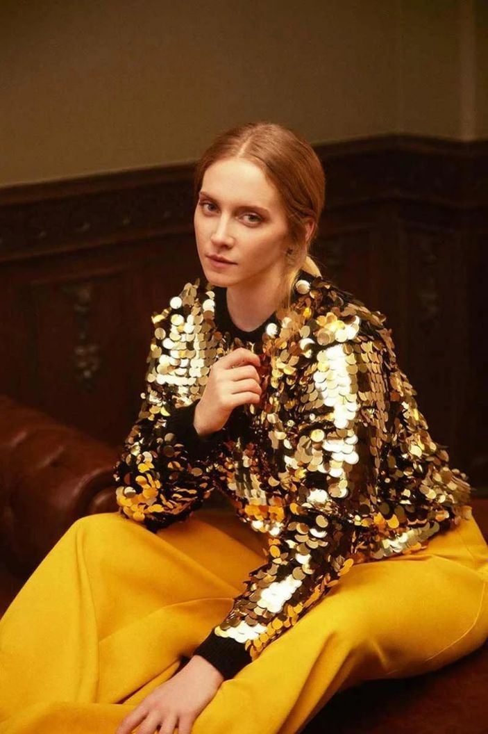 Bebek yüzüne kanmayın! Mahkum'un Sasha'sı Hayal Köseoğlu'nun estetiksiz hali şoke etti