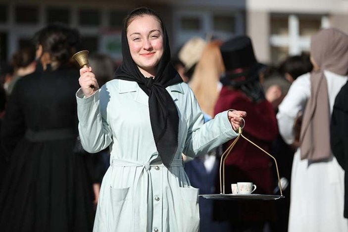 Sakarya'da öğrencilerden Roman Kahramanları Festivali