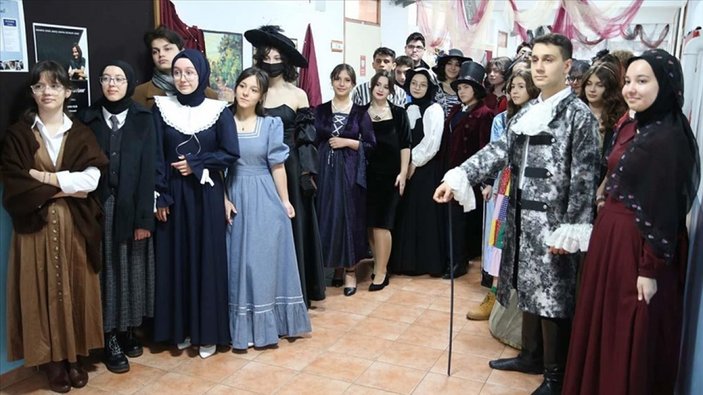 Sakarya'da öğrencilerden Roman Kahramanları Festivali
