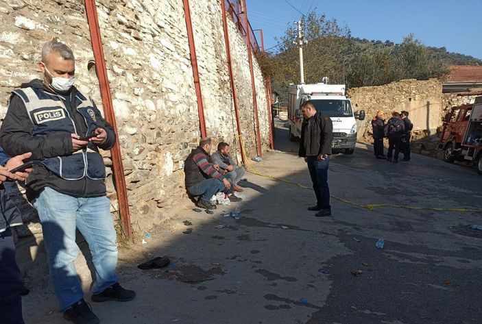 D İzmir'de çıkan yangında 3 çocuk hayatını kaybetti
