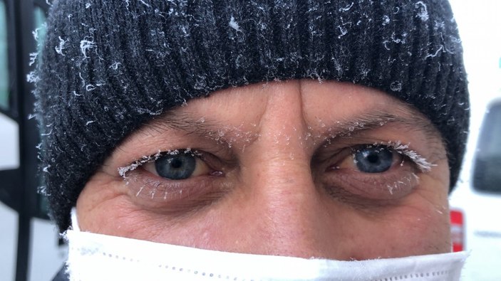Kars'ta soğuk hava, vatandaşın kirpiklerini dondurdu