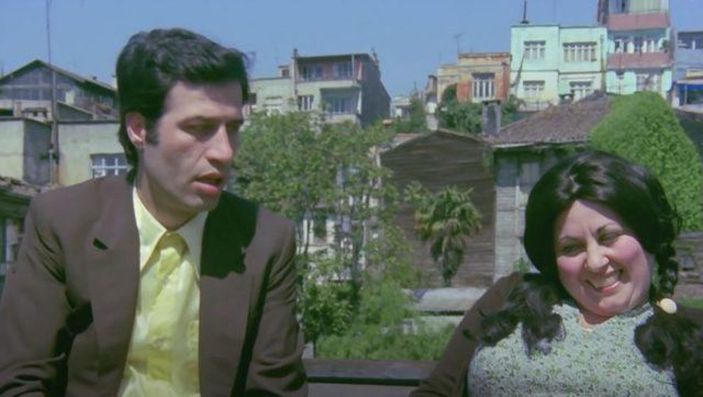 'Ama ben bakireyim' repliğiyle akıllara kazınmıştı! Yüz Numaralı Adam'ın Zeynep'i Oya Akkartal'ın son hali