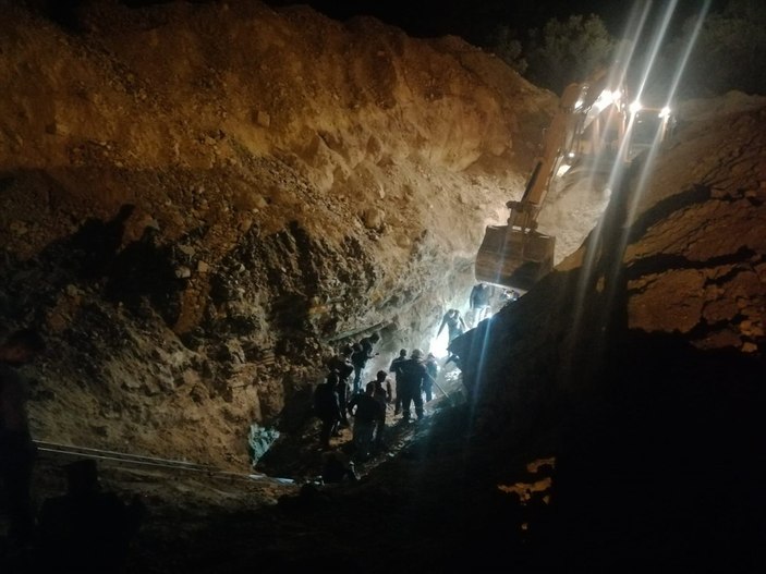 Aydın'da altyapı çalışması sırasında bir işçi göçük altında kaldı