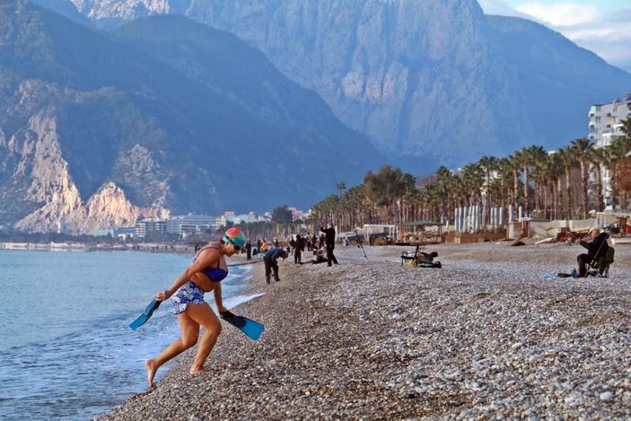 Antalya aralık ayında yazı yaşıyor