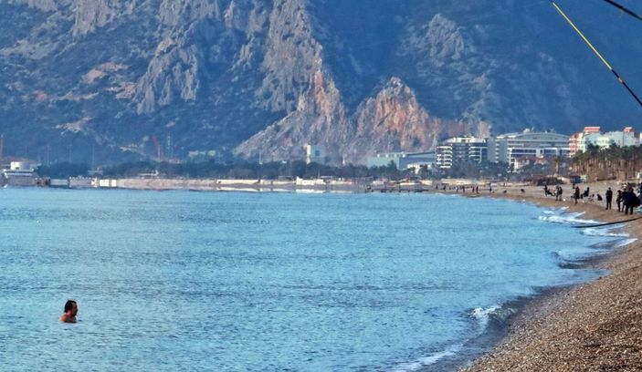 Antalya aralık ayında yazı yaşıyor